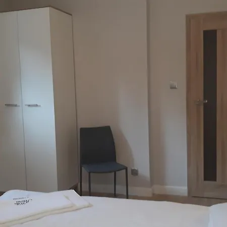 Atena アパート *