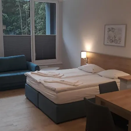 アパート Atena シフィノウイシチェ