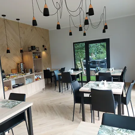 Atena アパート *