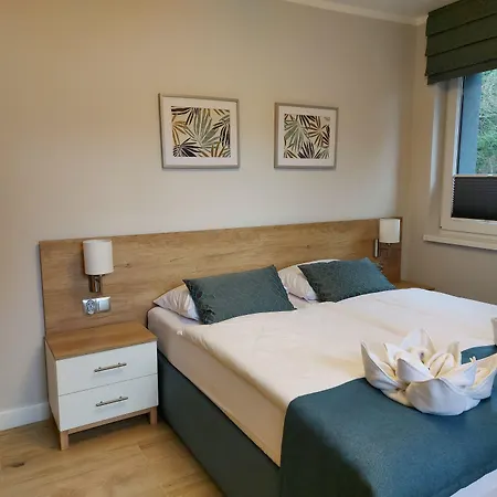 アパート Atena シフィノウイシチェ